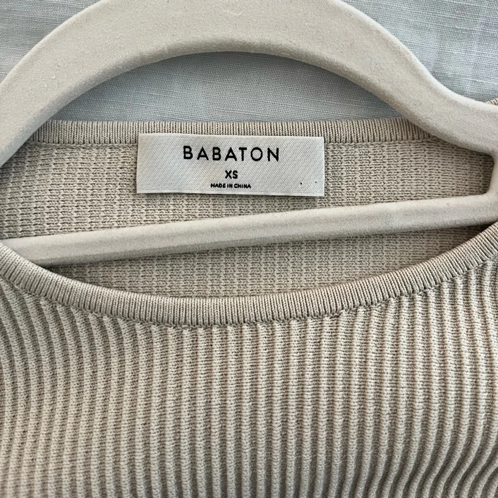 Aritzia Babaton Sculpt Knit Forefront Long Sleeve in Matte Pearl - Picture 8 of 12